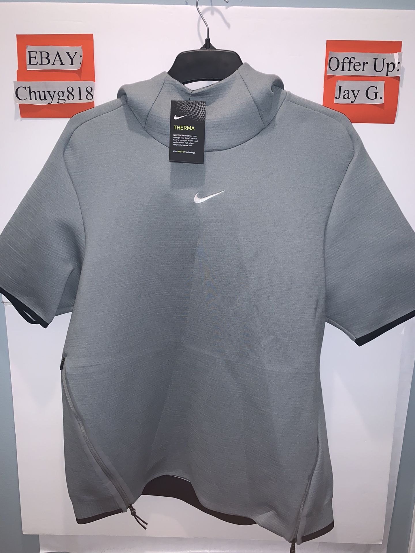 Nike Men's Short Sleeve Therma Wear Travel Hoodie Grey Sz: Large