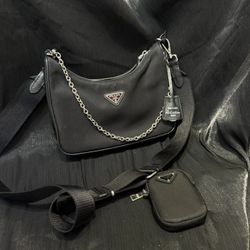 Elegant Black Leather Tote & Shoulder Bag, Timeless & Versatile Design