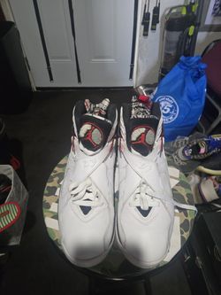 Nike Air Jordan 8 Retro
Bugs Bunny (2013) Men's Size 9.5 Or Women's Size 11 Excellent Condition 