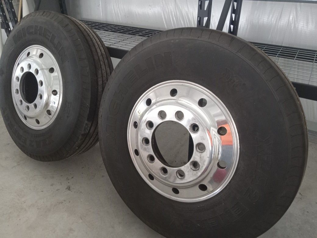 Michelin RV Tires With Rims 315/80R22 5