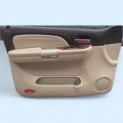 Yukon/Tahoe Door Panel (FL)