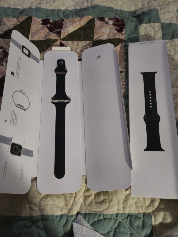 Apple Series 8 Watch 45mm