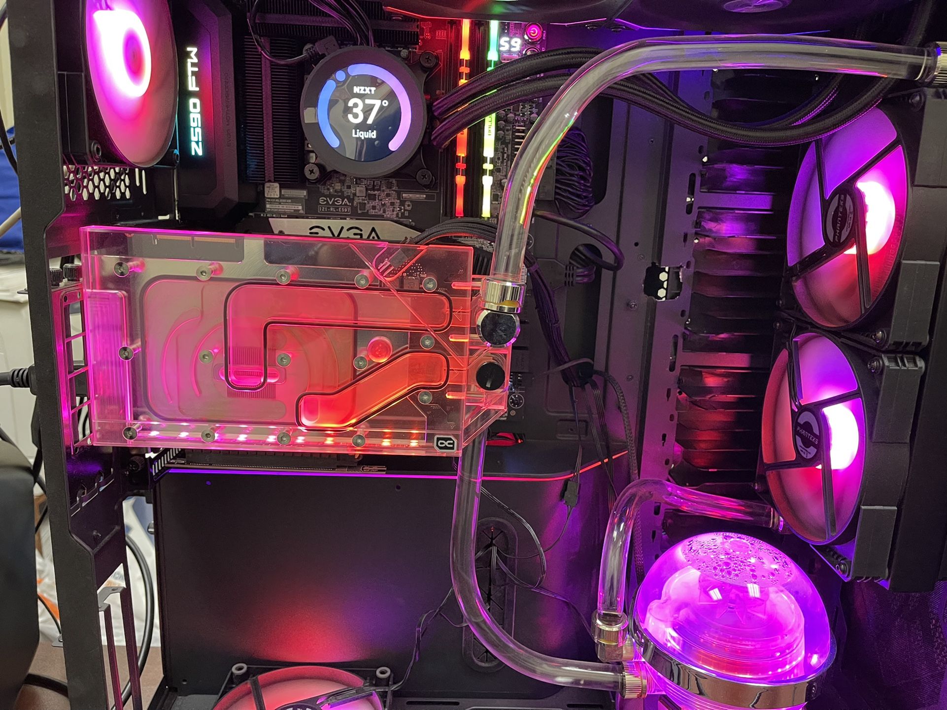 GeForce RTX 3090 FE w/ Alphacool Water Block & Original Heatsink
