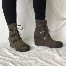Sorel Ankle boots women size 11