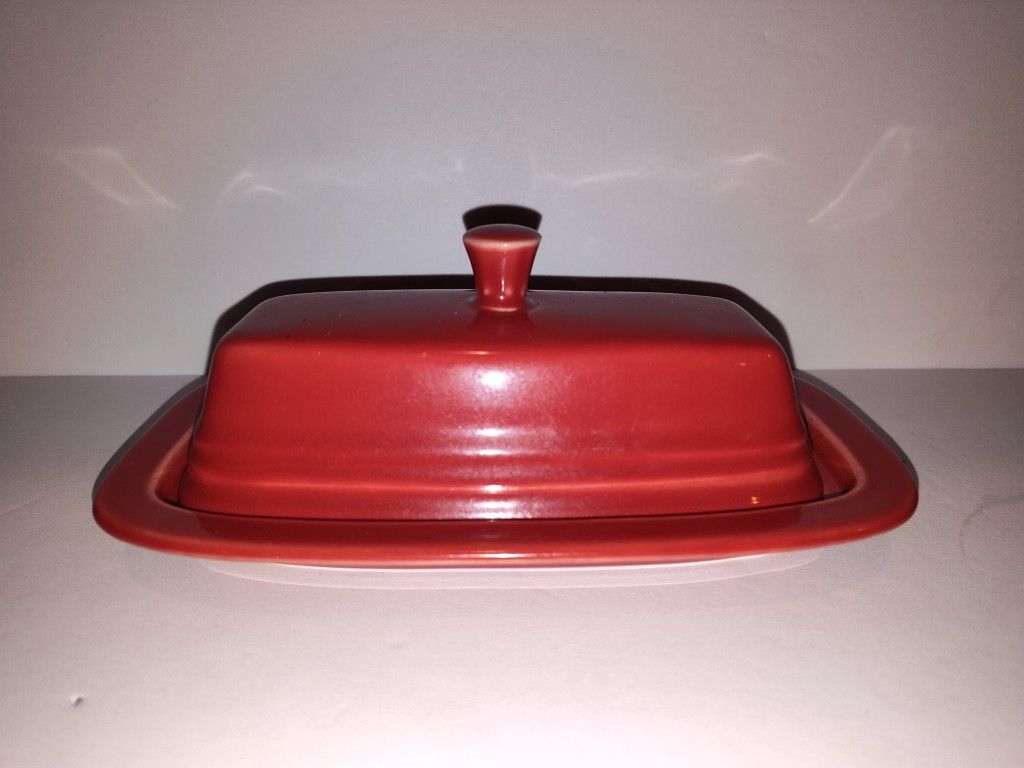 Vintage Fiesta Butter Dish (Scarlet)
