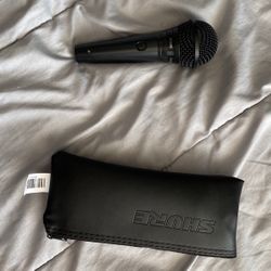 Microphone Shire