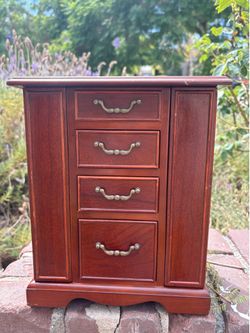 VNTG 1997 Bombay Red Mahogany Jewelry Armoire