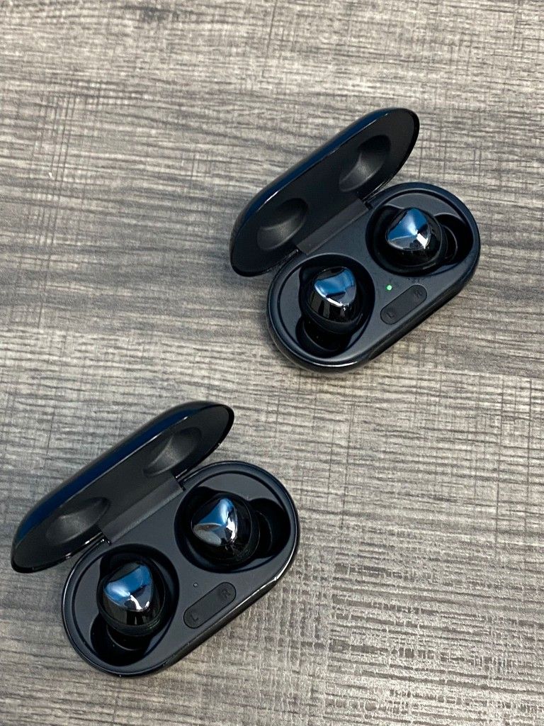 Samsung Galaxy Buds Plus Wireless Headphones 