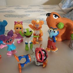 Disney Muppet Babies And Other Sesame Street Plastic Figurines 