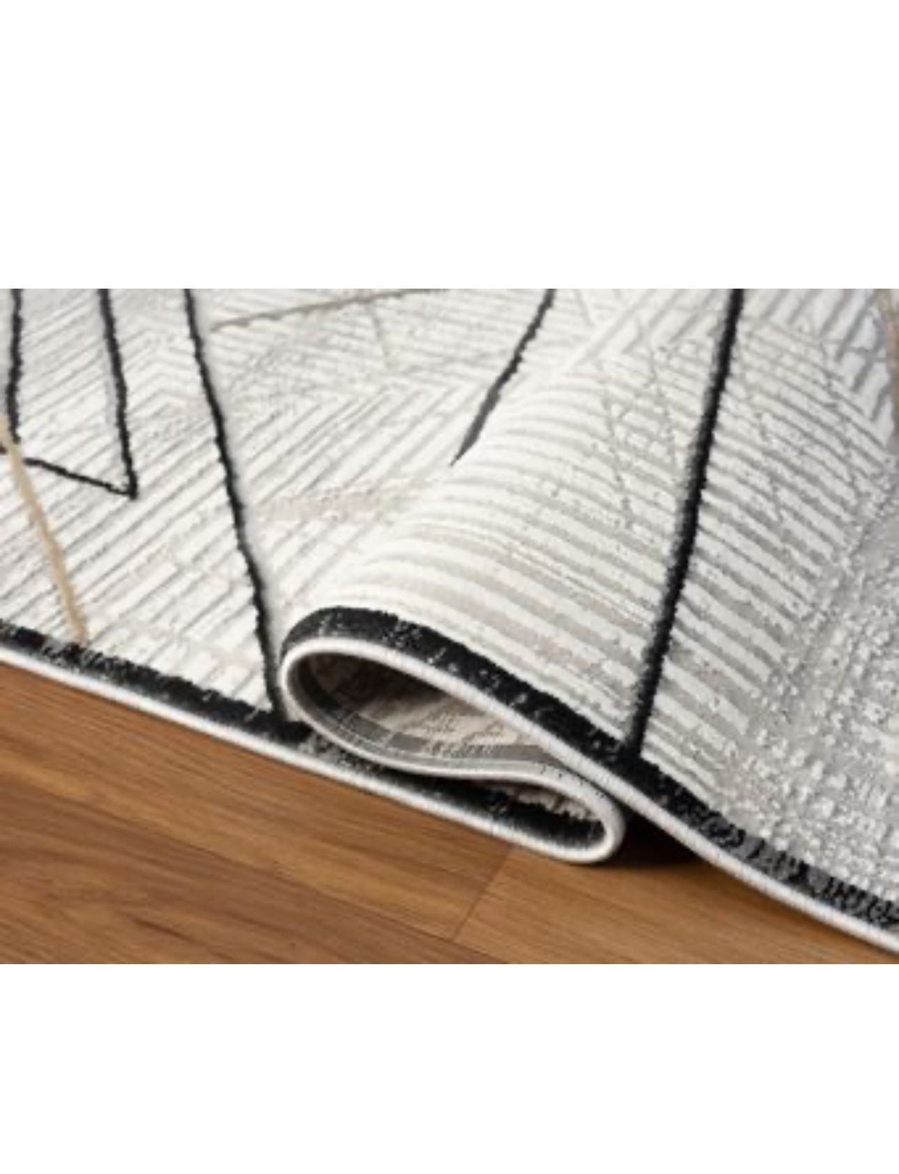 8/10 Brand New Modern Rug Carpet 