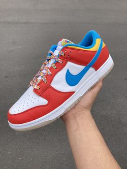 Dunk Low Fruity Pebble👟 NEW! Size 11M👣 $145 HAS BLUE AND WHITE EXTRA LACES