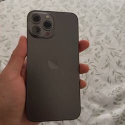 iPhone 13 Pro Max - Like New - 256GB 