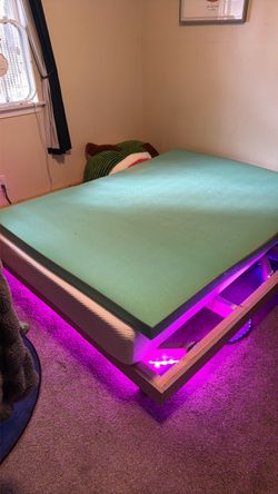 Full size memory foam mattress