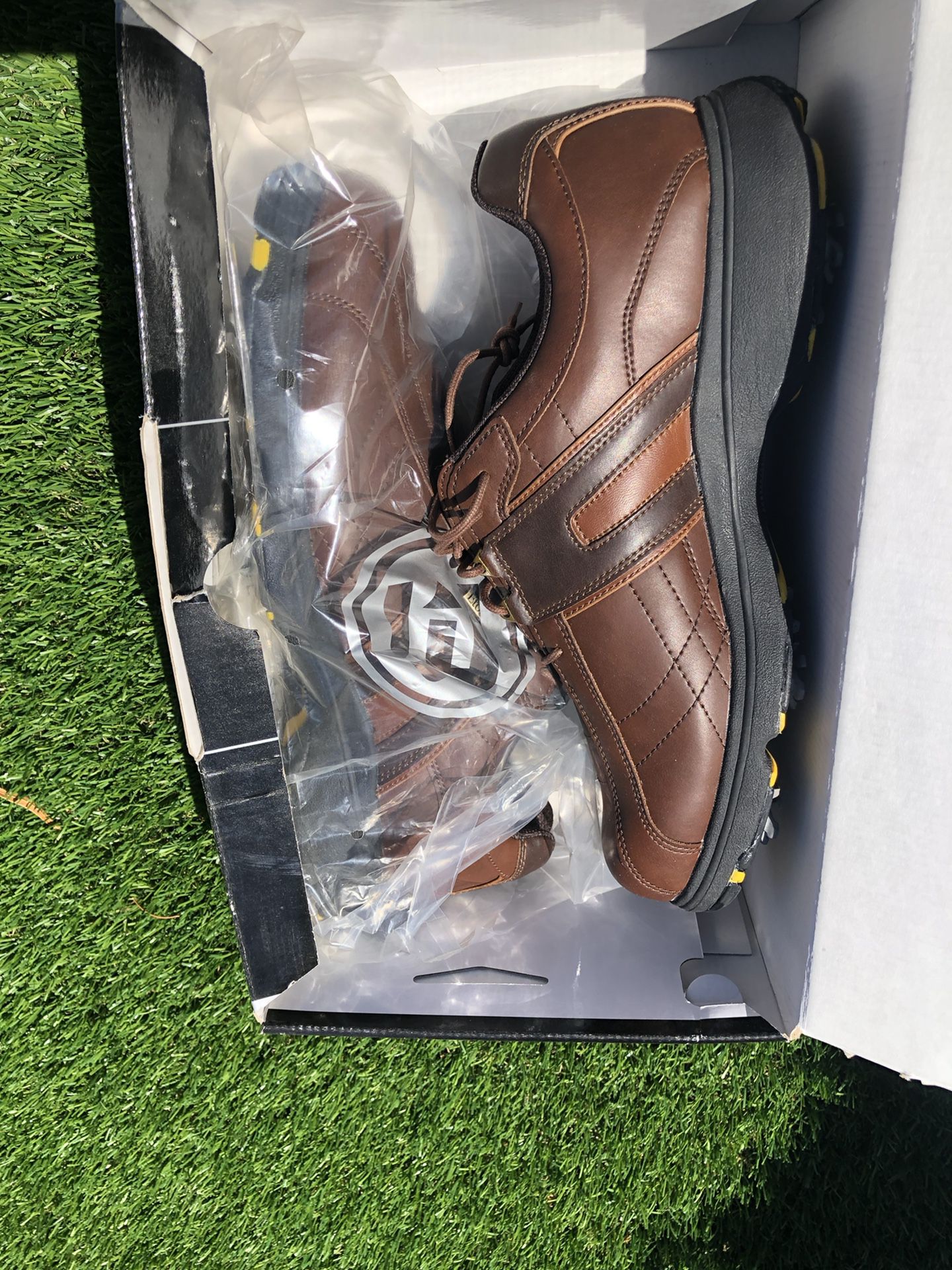 Brown Etonic golf shoes size 11M