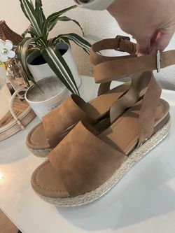 Brown Soda Topics Flatform Espadrille Sandal