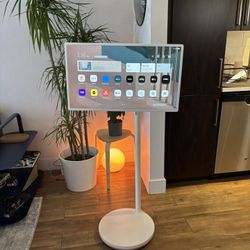 LG StandbyMe TV