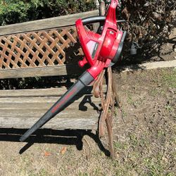 Troy Bilt Leaf blower