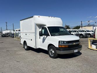 2016 Chevrolet Express Cutaway