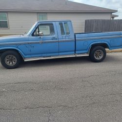 1985 Ford 150 pick up