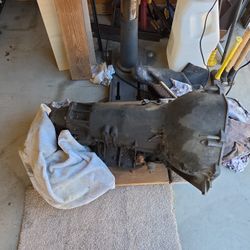 TH400 Transmission With Torque Converter 
