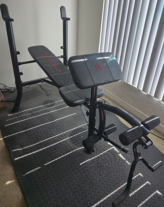 Marcy Club Bench Press With 100 Pound Weight Set
