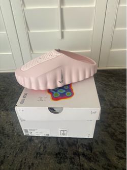 Pink Nike mind 001 slides