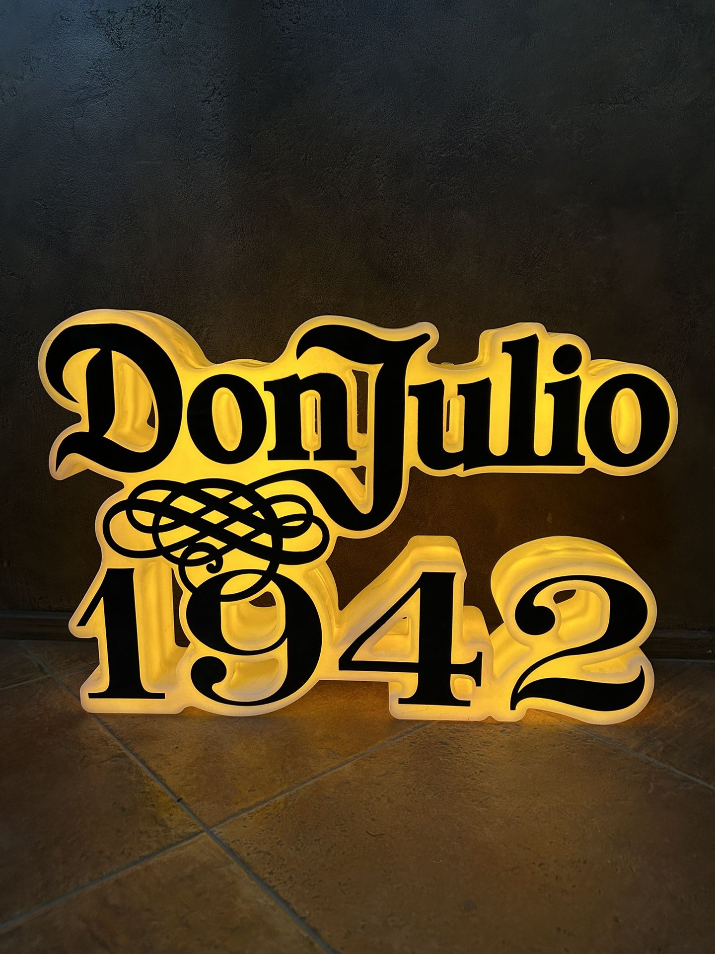 DONJULIO 1942 LIGHT UP SIGN