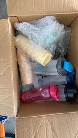 Mixed Lot of shaker cups, tumblers, water bottles