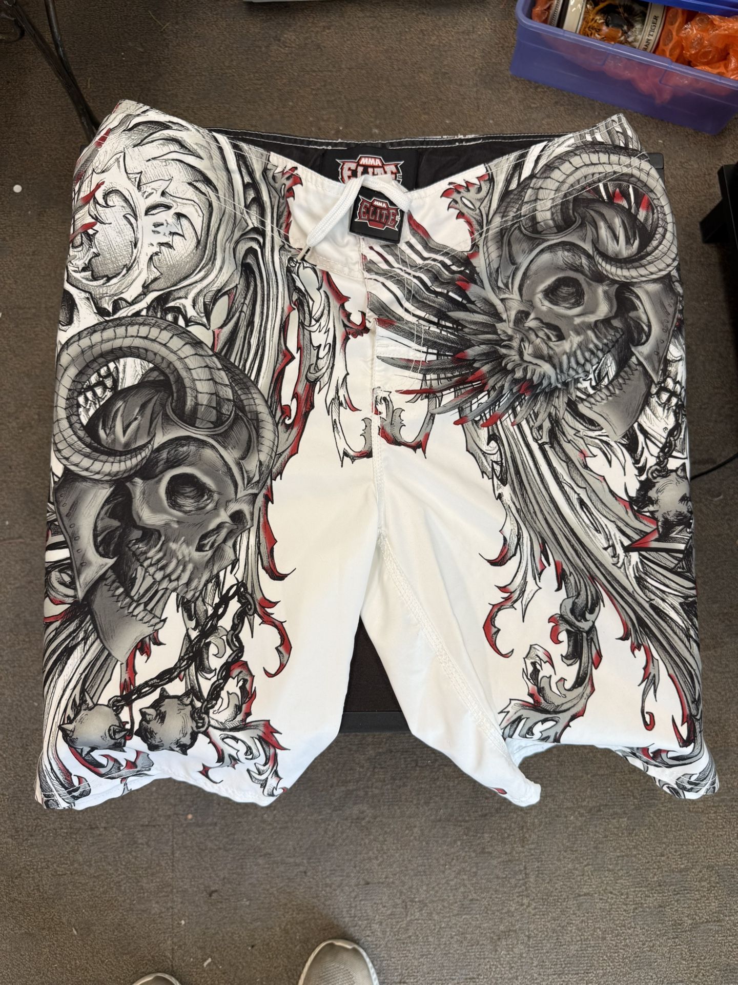 MMA Elite Graphic Shorts Size L