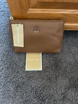 NWT Michael Kors leather travel case color acorn $45