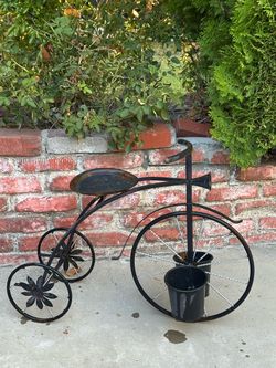 Metal Bicycle Plant Stand – 3 Pot Garden Planter