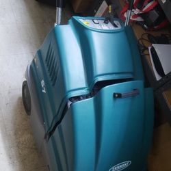 VACUUM TENNANT COMMERCIAL  FLOOR CLEANER S7 886729-1 