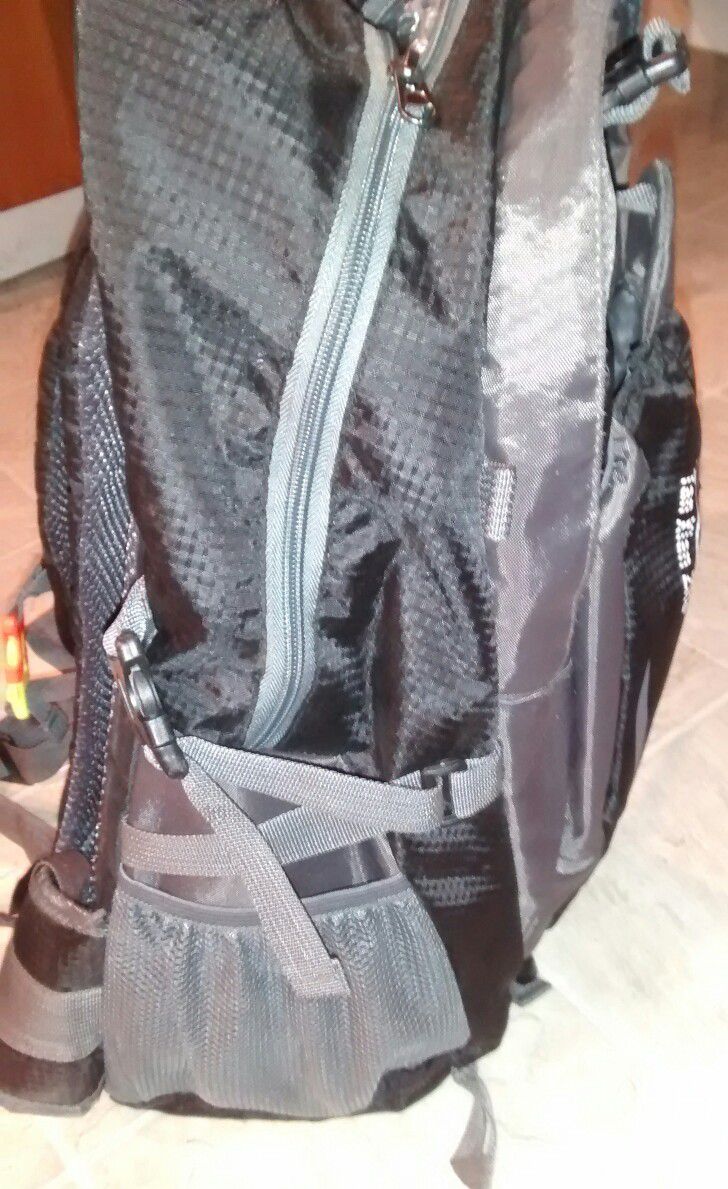 Tan Xian The adventure or school backpack