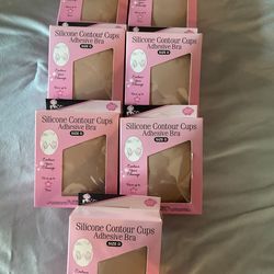 Silicone contour cups adhesive bra