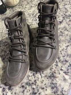 Sorel Woman Size 7 Boots 