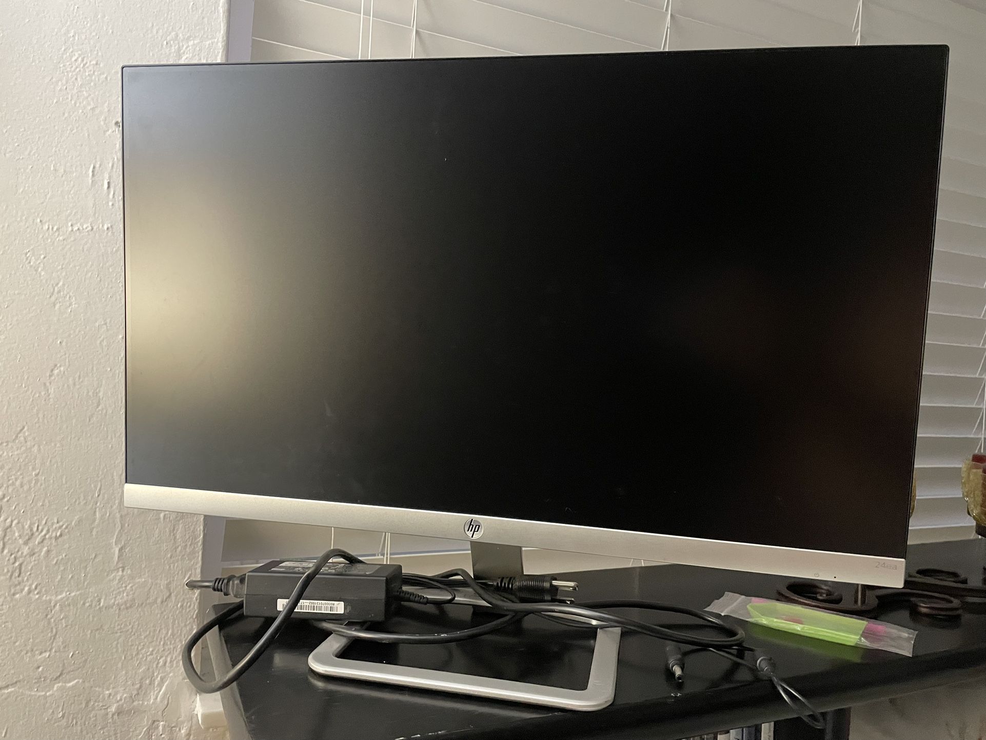 21 Inch HP Monitor
