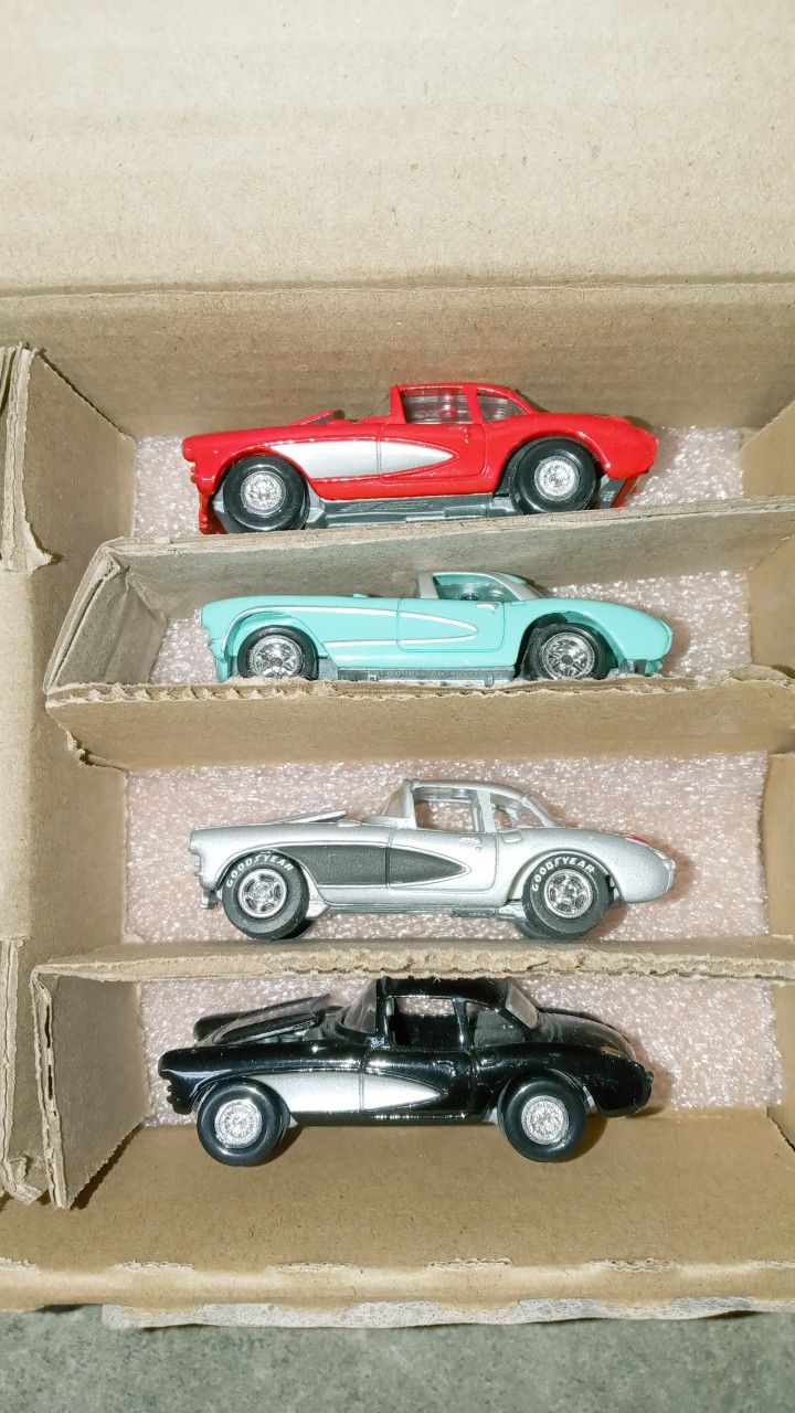 20 Diecast 1/64 Cars