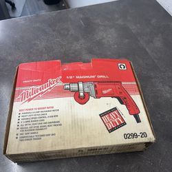 Milwaukee 8 Amp 0299-20 Heavy Duty 1/2 Inch Magnum Drill EXCELLENT CONDITION
