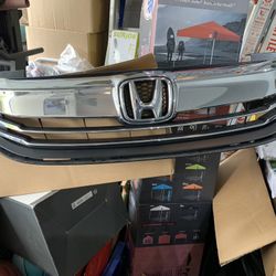 Honda Accord Sport / Front Grill