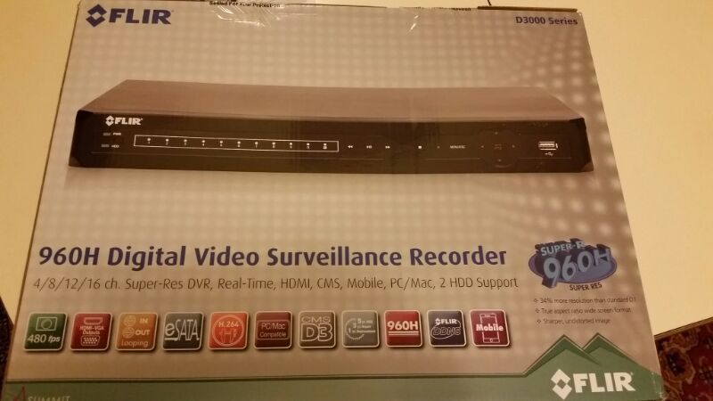 LOREX L88 8 Ch security system 8 camera and DVR