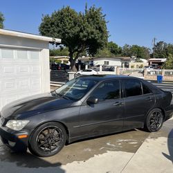 2003 Lexus IS