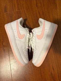 WMNS AIR FORCE 1 LOW ‘VALENTINES DAY’ Size 5 women
