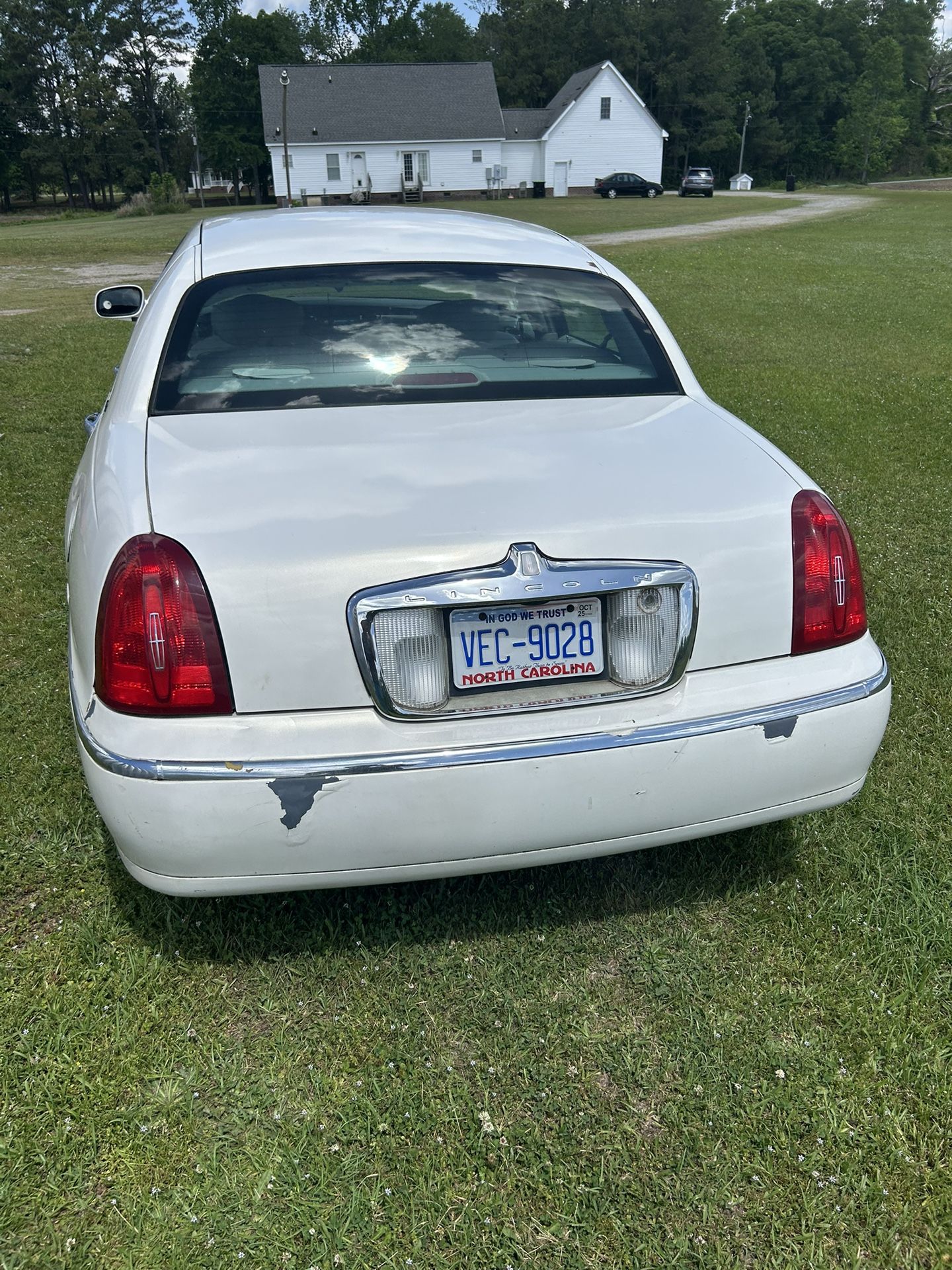 2002 Lincoln Town Car