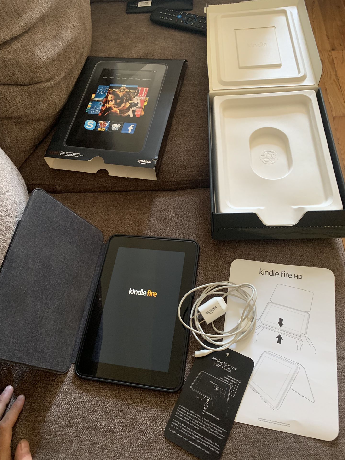 Perfect (MINT) Amazon Kindle Fire HD 8.9” 16g