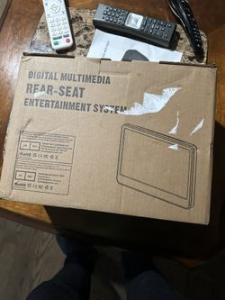 Like New Rear Seat Entertainment System