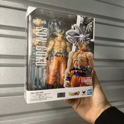 SHF MUI GOKU
