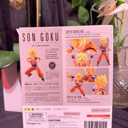 New Super Saiyan Son Goku Figure – Dragon Ball Z Collectible – Brand New 