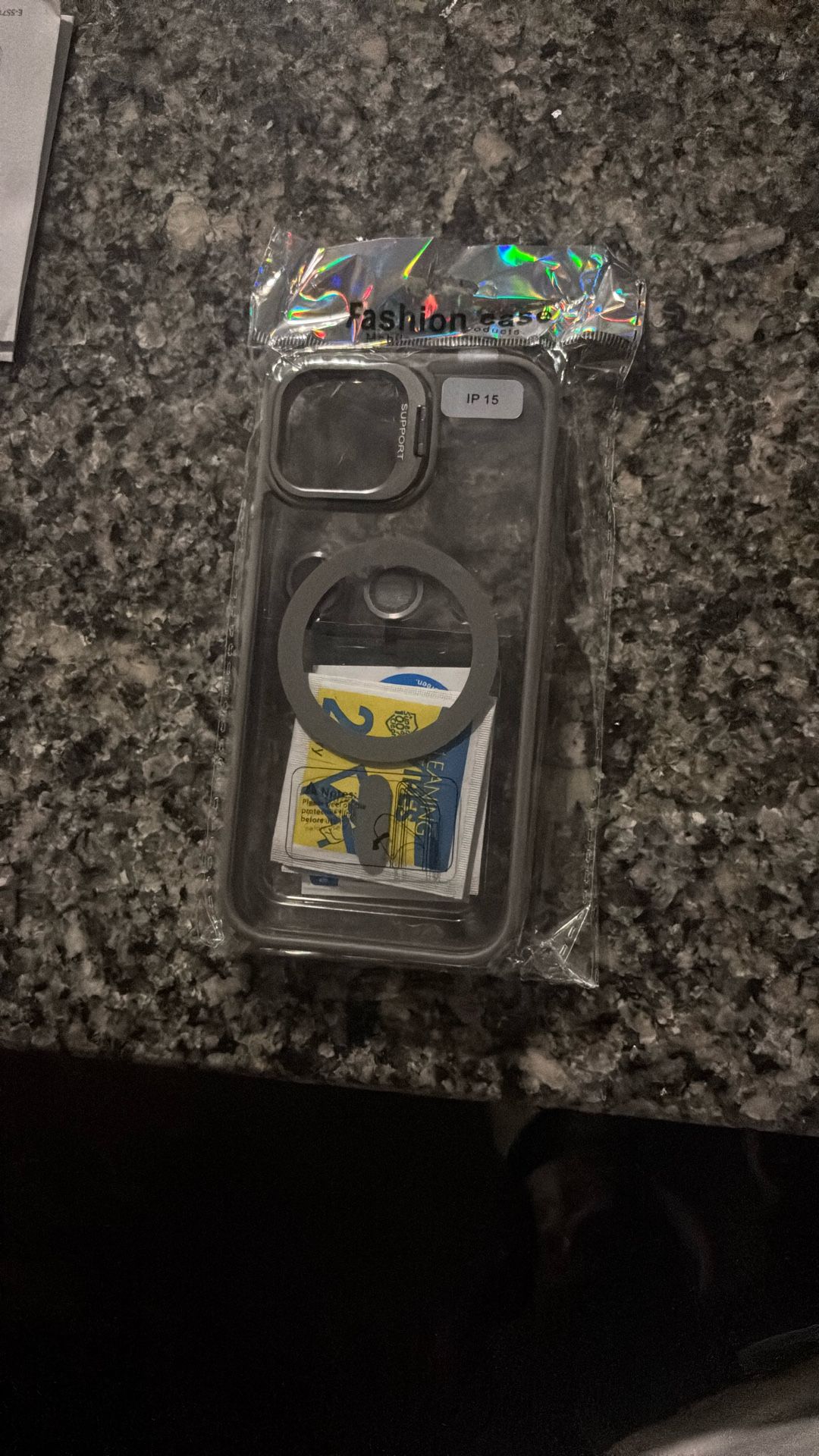 iPhone 15 Case Comes With Lens Protectors And Screen Wipes