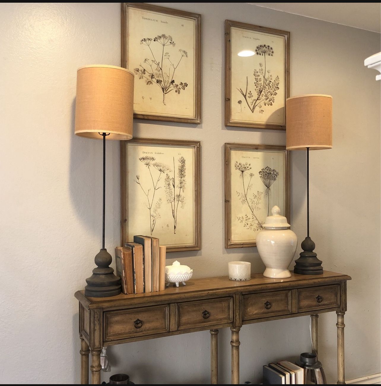 4 Pictures Farmhouse