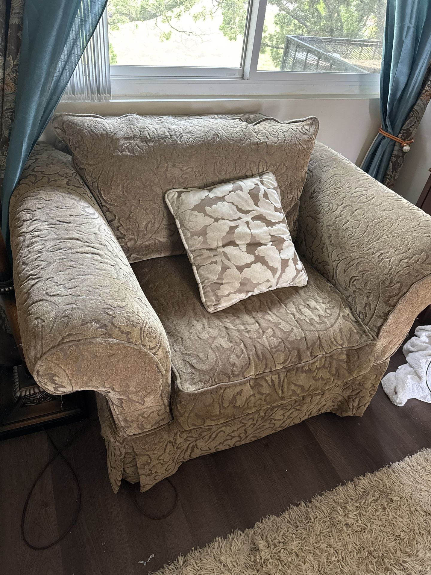 Free Couch Chair